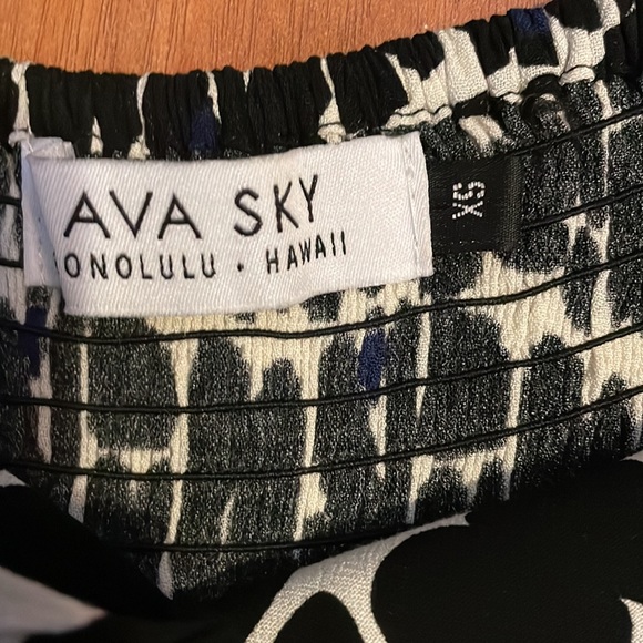 Ava sky - Picture 4 of 4